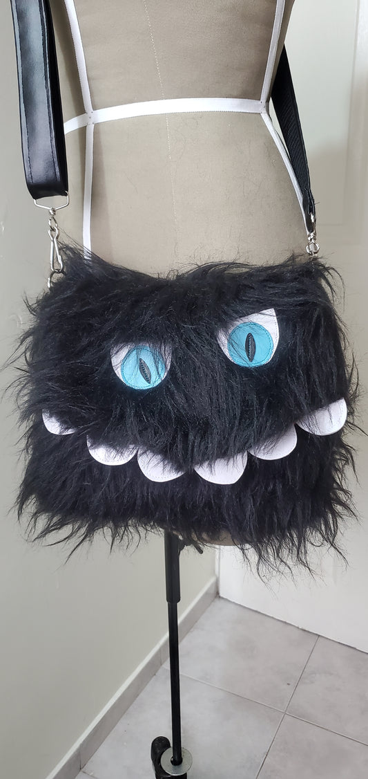 Bolso Fluffy Monster